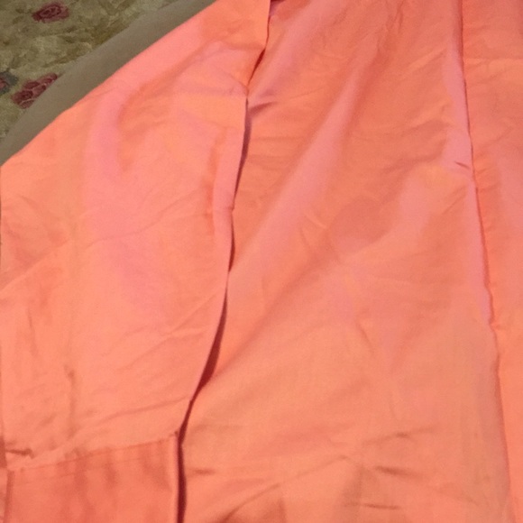 Button up top - Picture 8 of 8